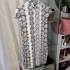 Snake skin dress black and white